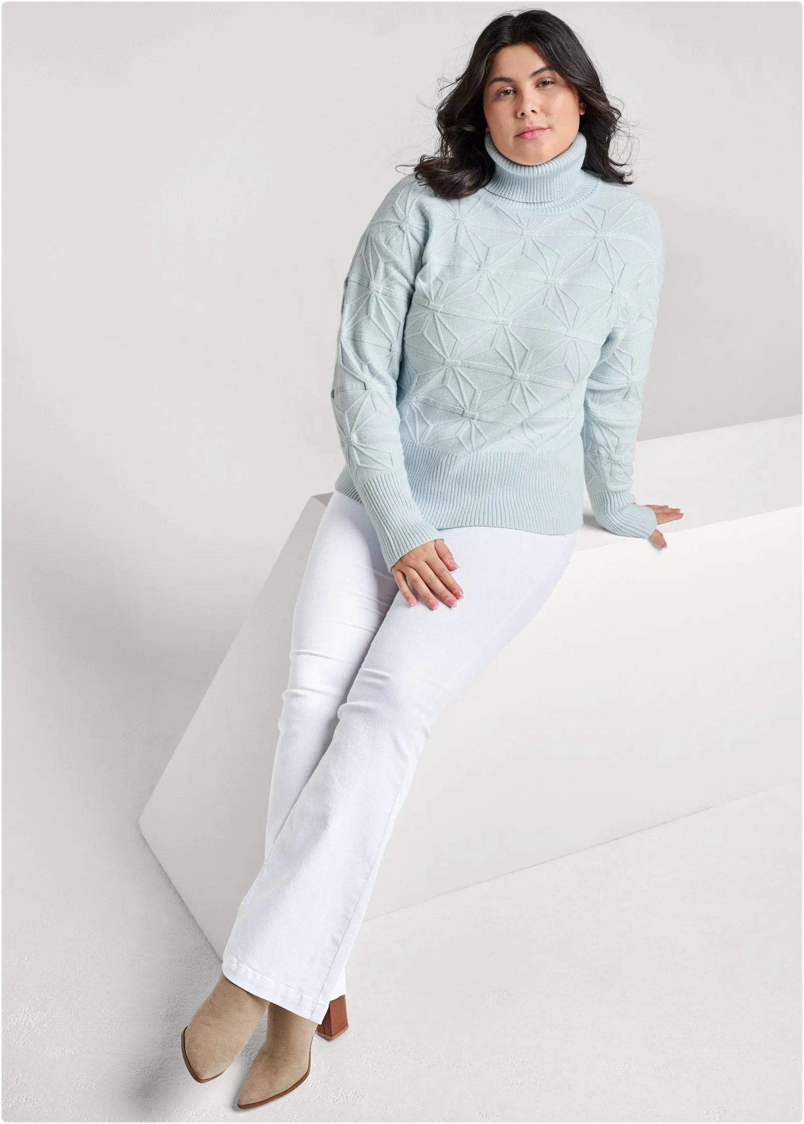 Diamond Cable Turtle Neck Sweater - Light Blue