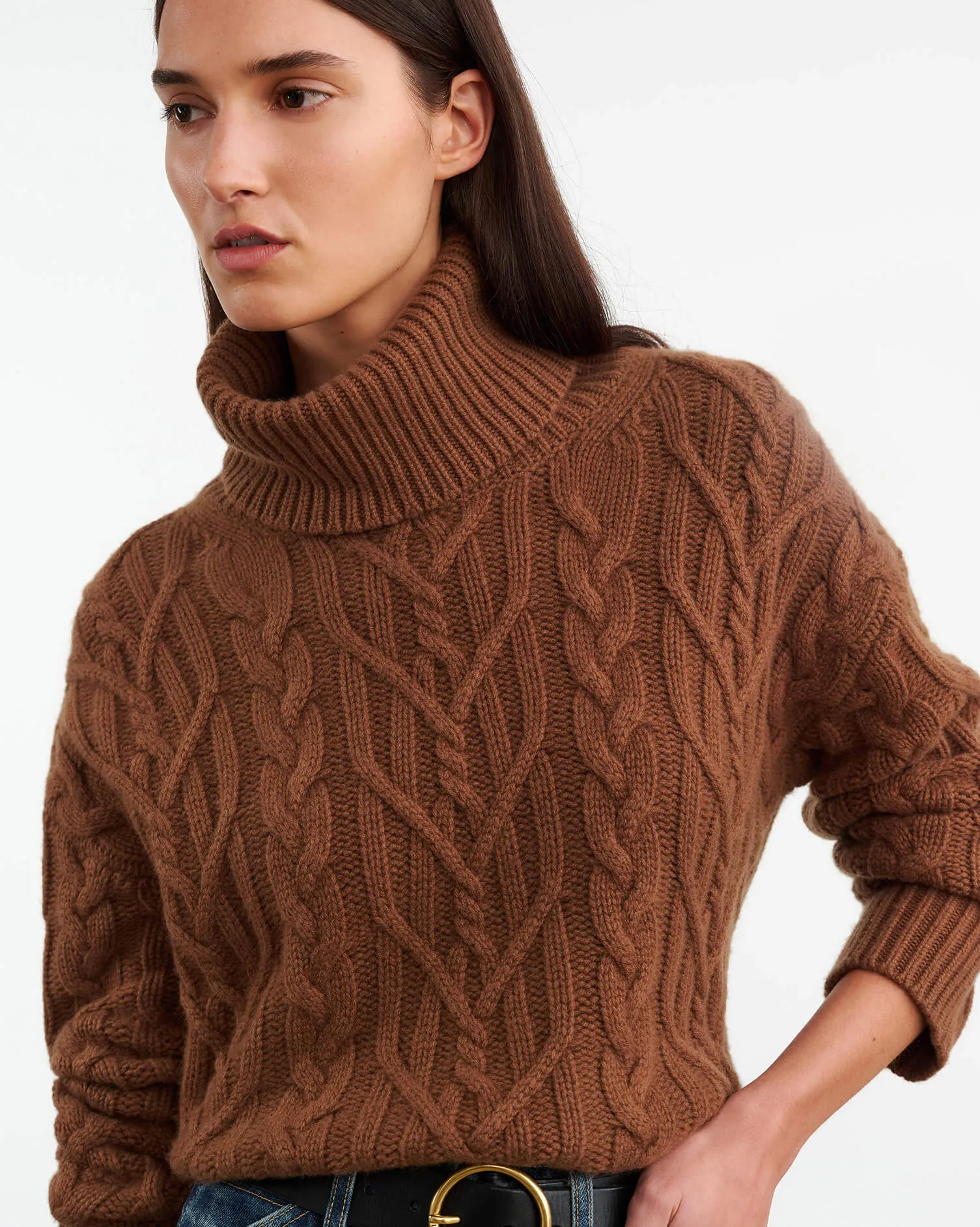 GIGI CASHMERE TURTLENECK SWEATER