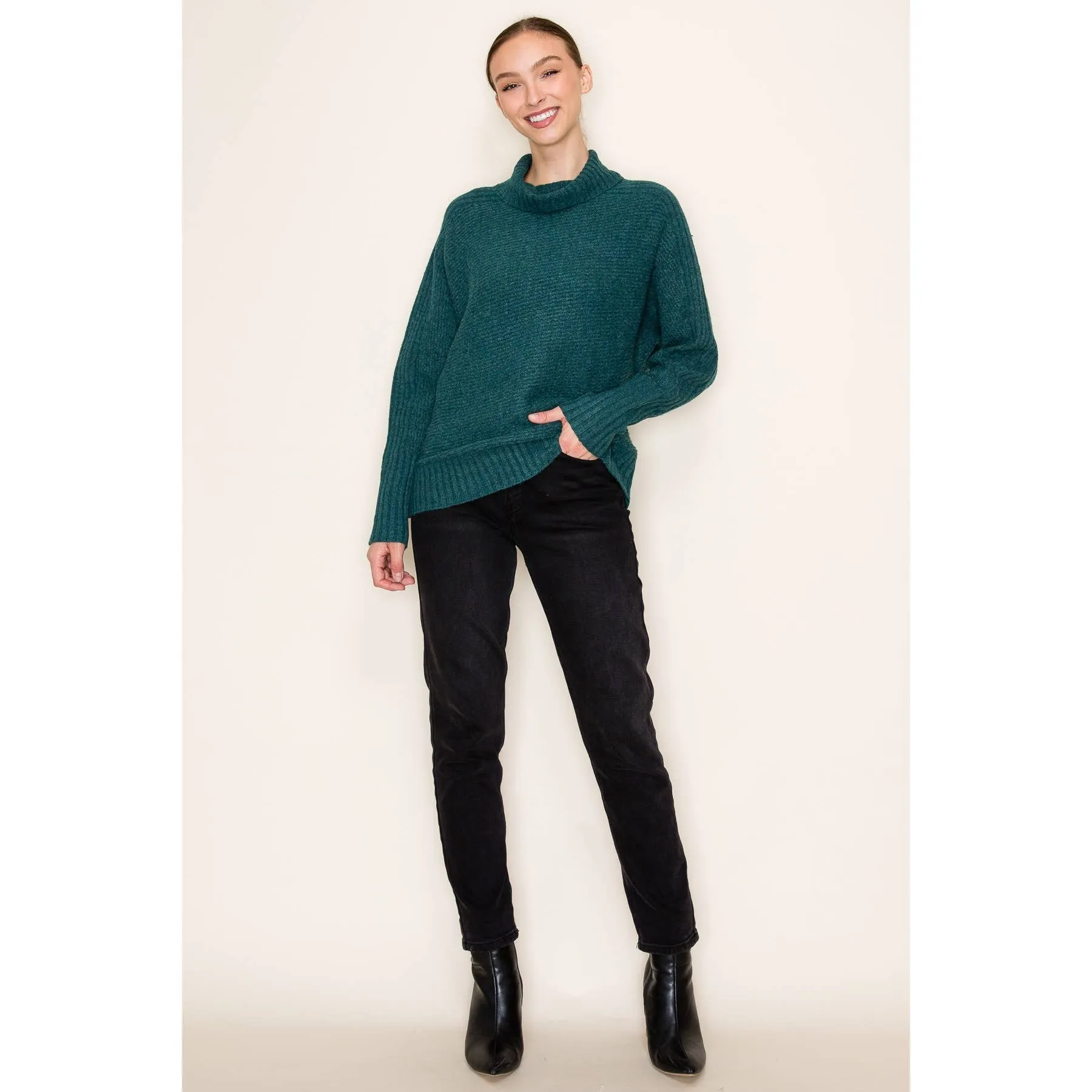 STACCATO - RIBBED TURTLE NECK LONG SLEEVE PULLOVER SWEATER