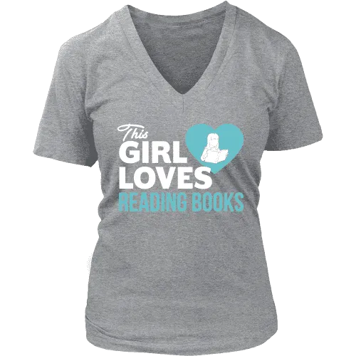 This girl loves reading books V-neck